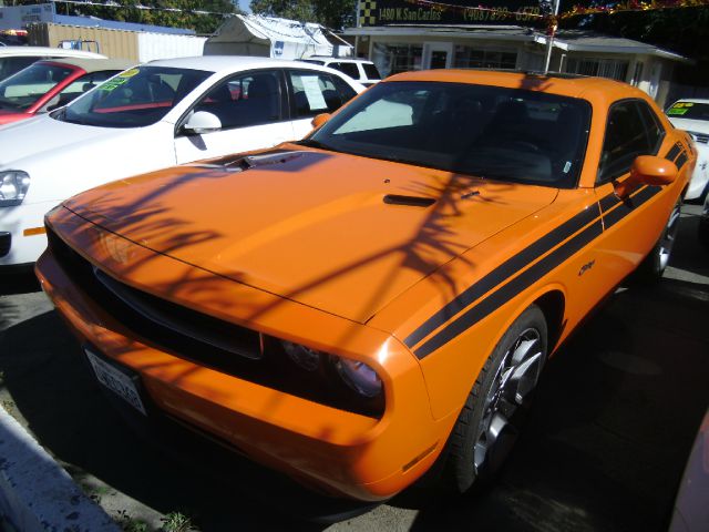 2012 Dodge Challenger S7