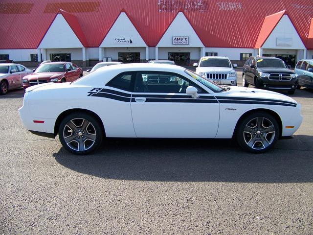 2013 Dodge Challenger Deluxe Convertible