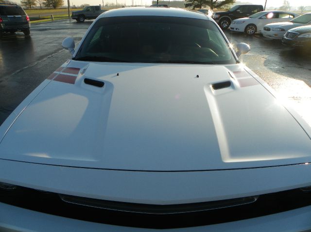 2013 Dodge Challenger Deluxe Convertible