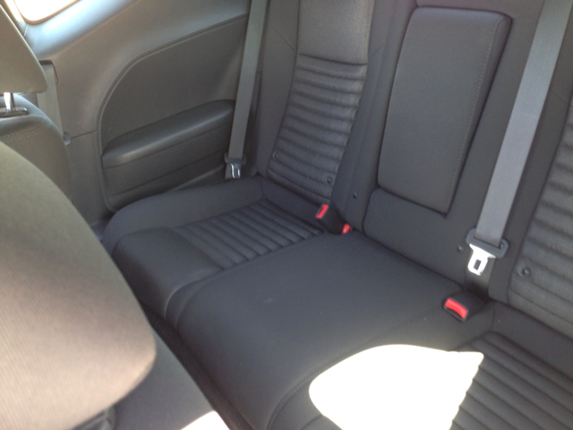 2013 Dodge Challenger Deluxe Convertible