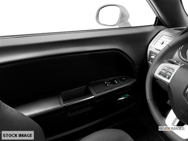 2014 Dodge Challenger 2000 Ford Style