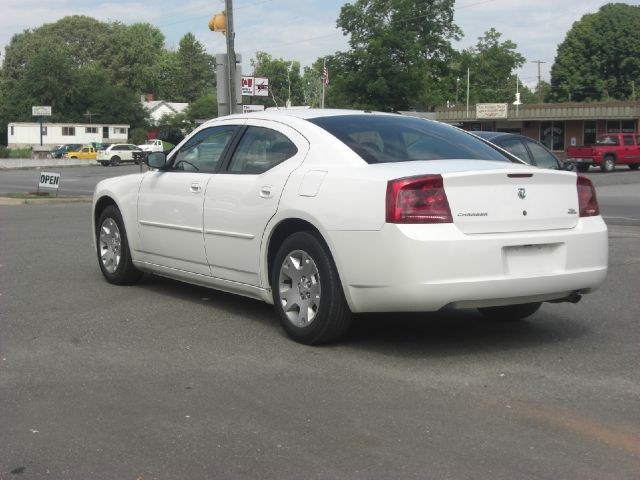 2006 Dodge Charger Base
