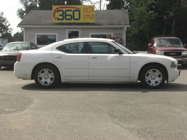2006 Dodge Charger Base