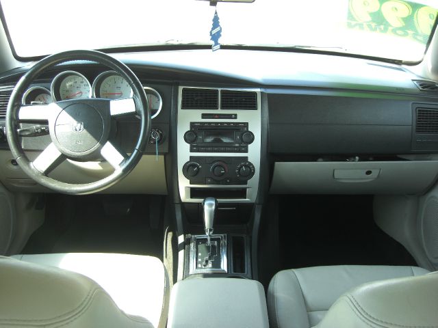 2006 Dodge Charger S