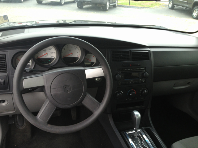 2006 Dodge Charger Base