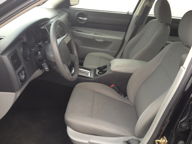 2006 Dodge Charger Base