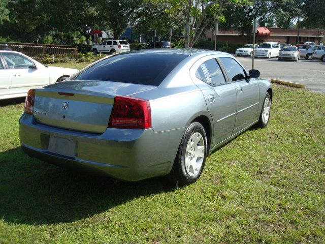 2006 Dodge Charger Base