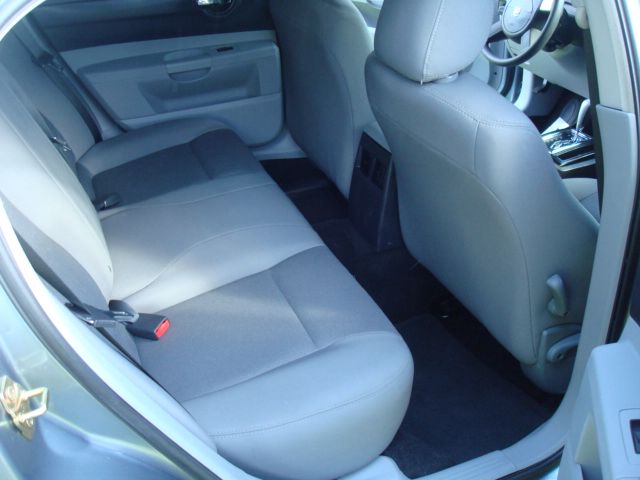 2006 Dodge Charger Base