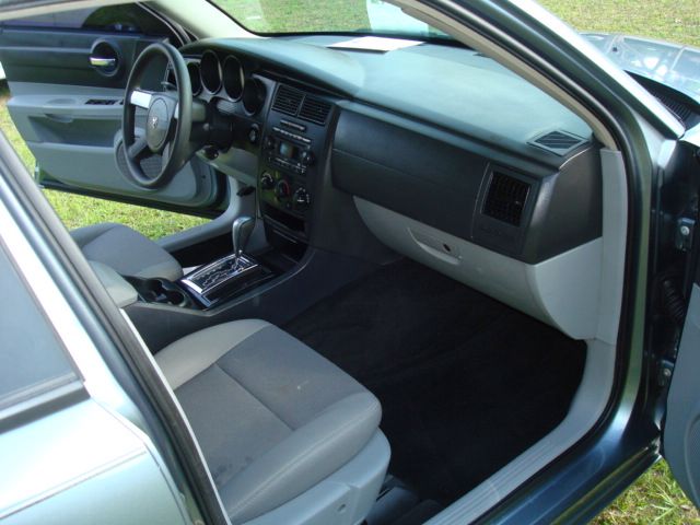 2006 Dodge Charger Base
