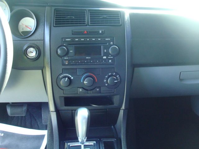 2006 Dodge Charger Base