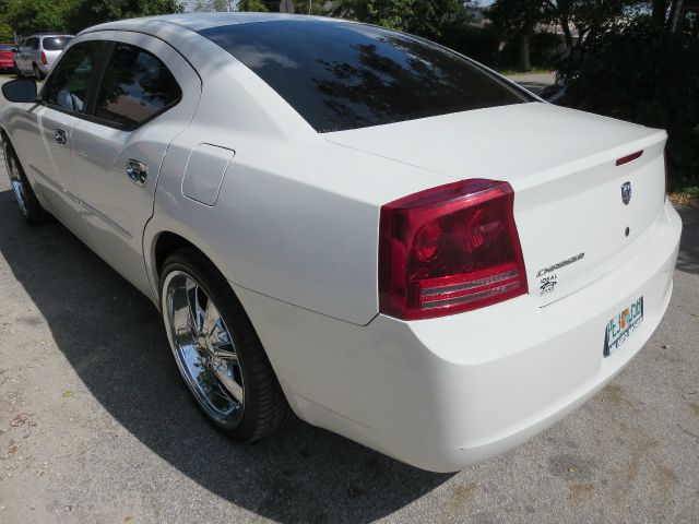2006 Dodge Charger Unknown