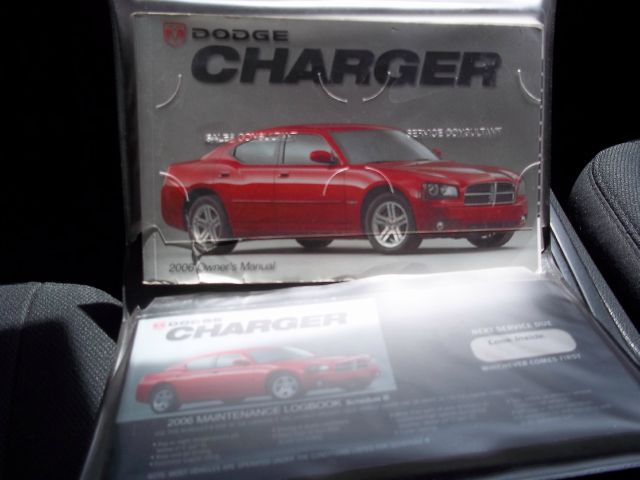 2006 Dodge Charger Base