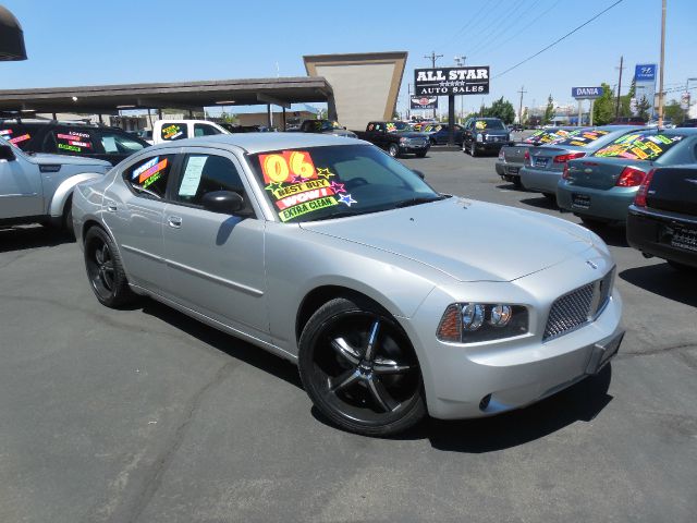 2006 Dodge Charger Base