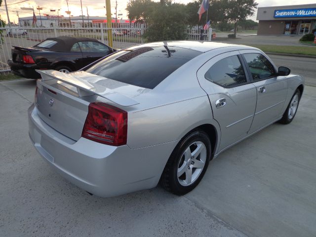 2006 Dodge Charger Base