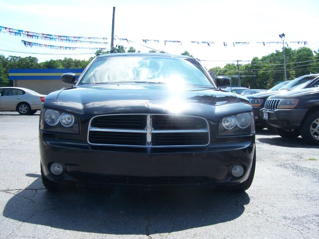 2006 Dodge Charger Quad Cab Long Bed 2W