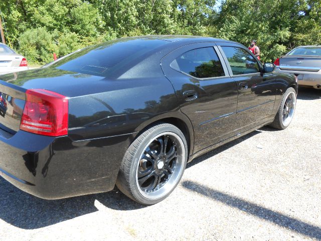 2006 Dodge Charger Base