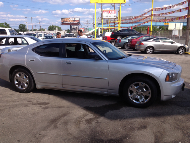 2006 Dodge Charger Base