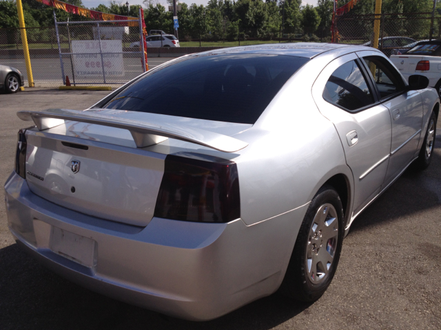 2006 Dodge Charger Base