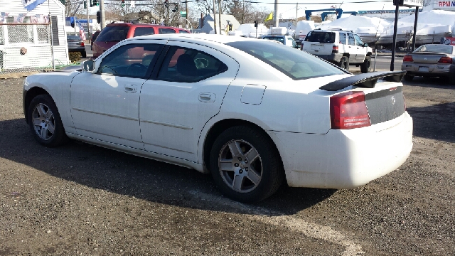 2006 Dodge Charger Base