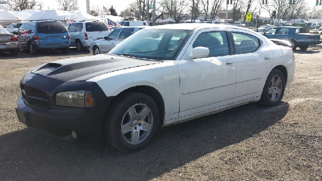 2006 Dodge Charger Base