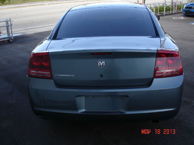 2006 Dodge Charger Base