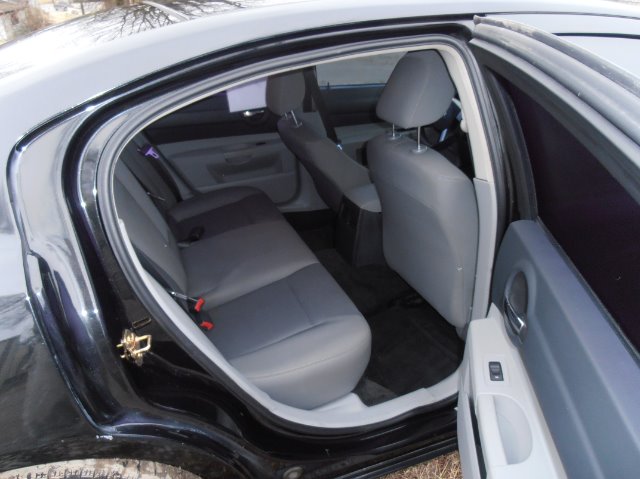 2006 Dodge Charger Base