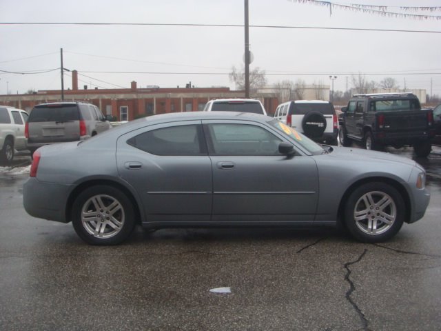 2006 Dodge Charger Base