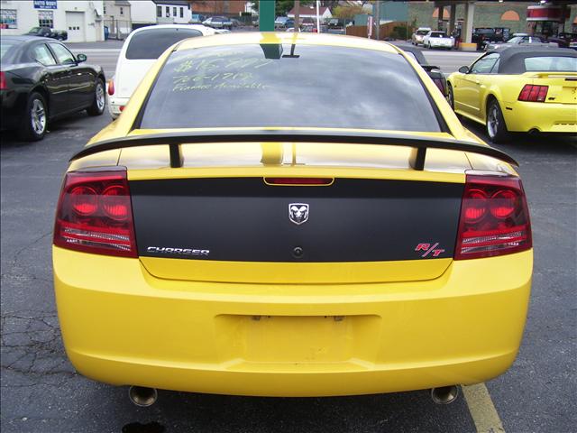 2006 Dodge Charger SLT 25