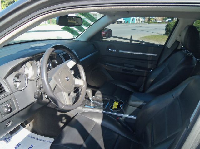 2008 Dodge Charger T6 Sport Utility 4D
