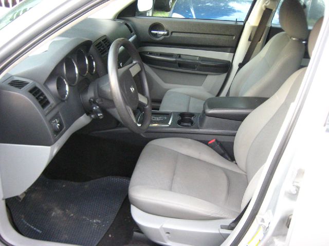 2008 Dodge Charger G2500 Van