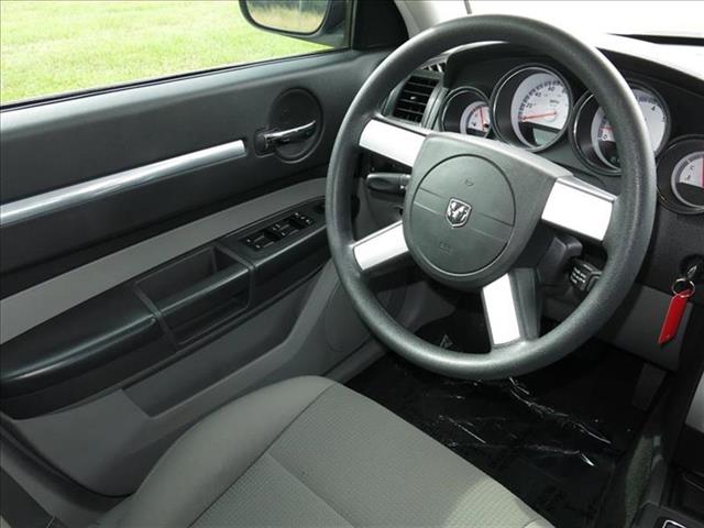 2008 Dodge Charger Technology