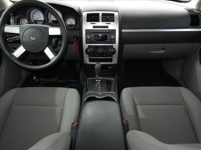 2008 Dodge Charger Technology