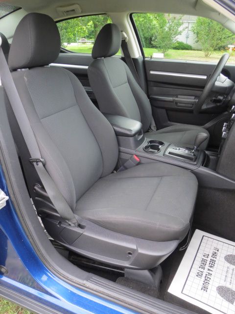 2009 Dodge Charger SE