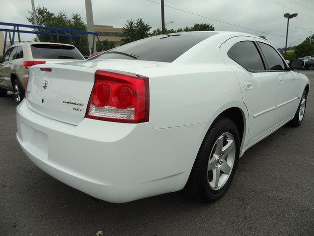 2010 Dodge Charger 8 Cyl