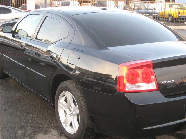 2010 Dodge Charger SLT 25
