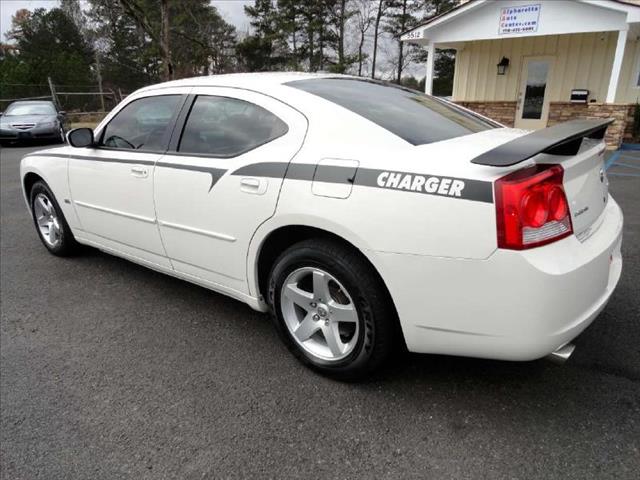 2010 Dodge Charger 8 Cyl