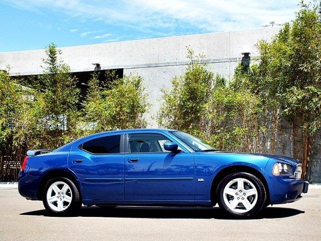 2010 Dodge Charger MOON Roofsunroofalloys Hatchback