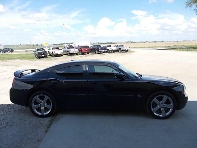 2010 Dodge Charger XLT Lariat Super Duty Crew Cab