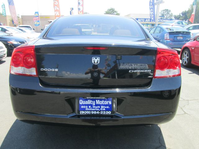 2010 Dodge Charger Base