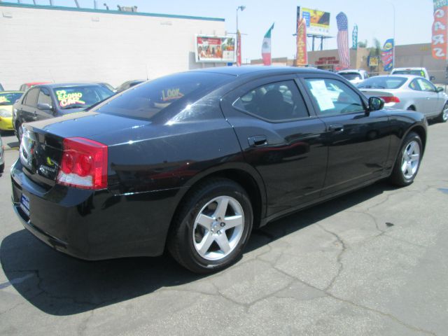 2010 Dodge Charger Base