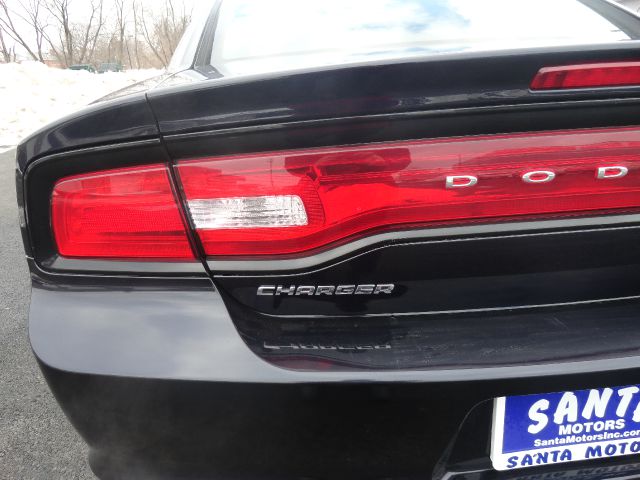 2011 Dodge Charger SE