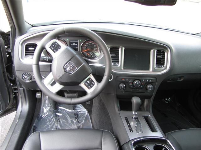 2011 Dodge Charger SLT 25