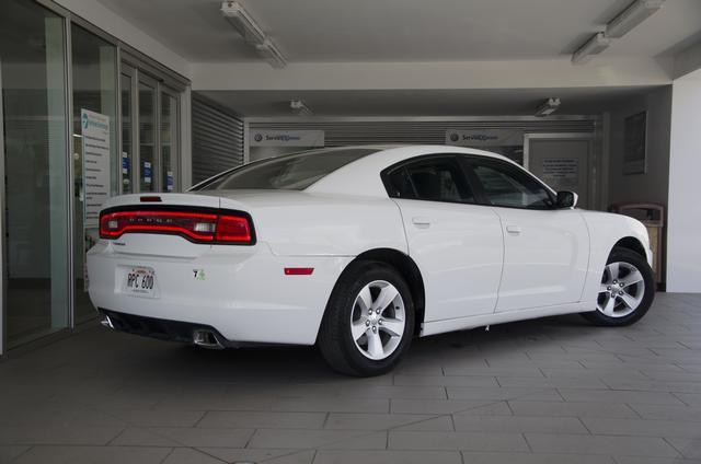 2011 Dodge Charger SE