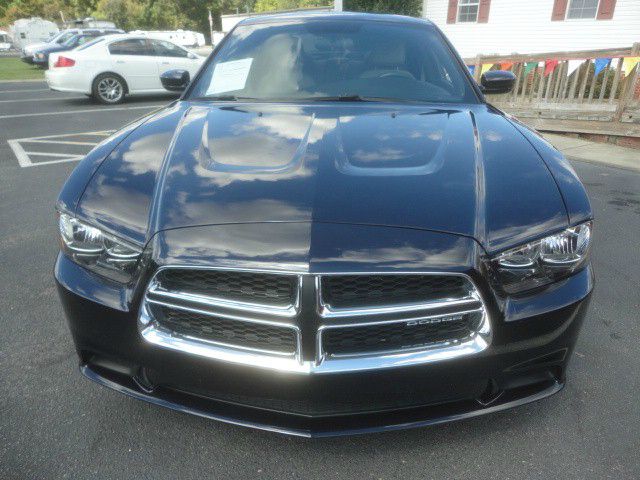 2011 Dodge Charger SE