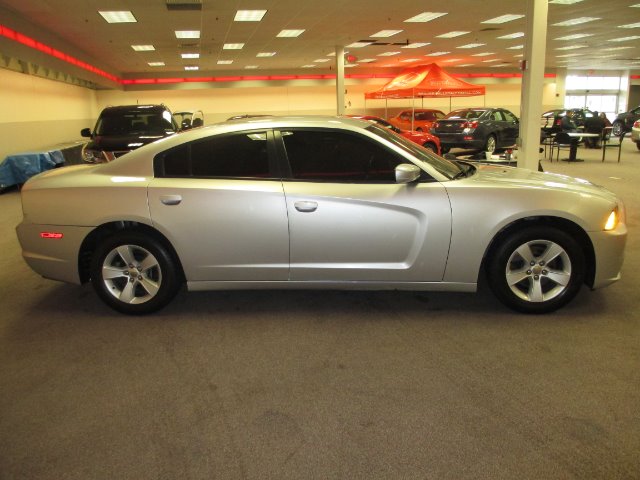 2012 Dodge Charger SE