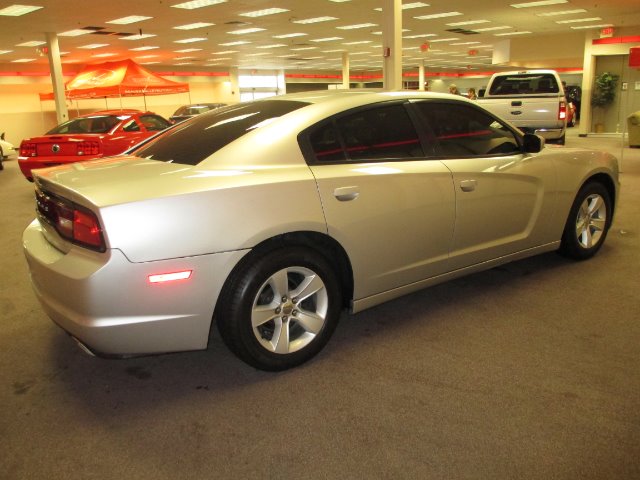 2012 Dodge Charger SE