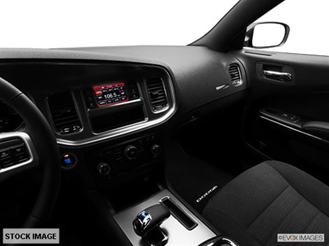 2012 Dodge Charger SE