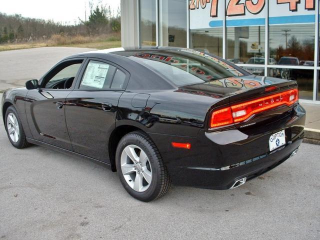 2012 Dodge Charger SE