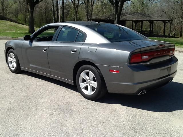 2012 Dodge Charger 8 Cyl