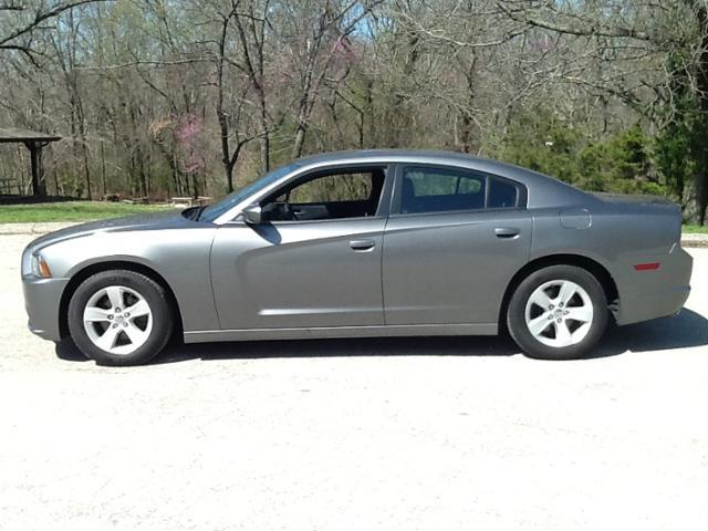 2012 Dodge Charger 8 Cyl
